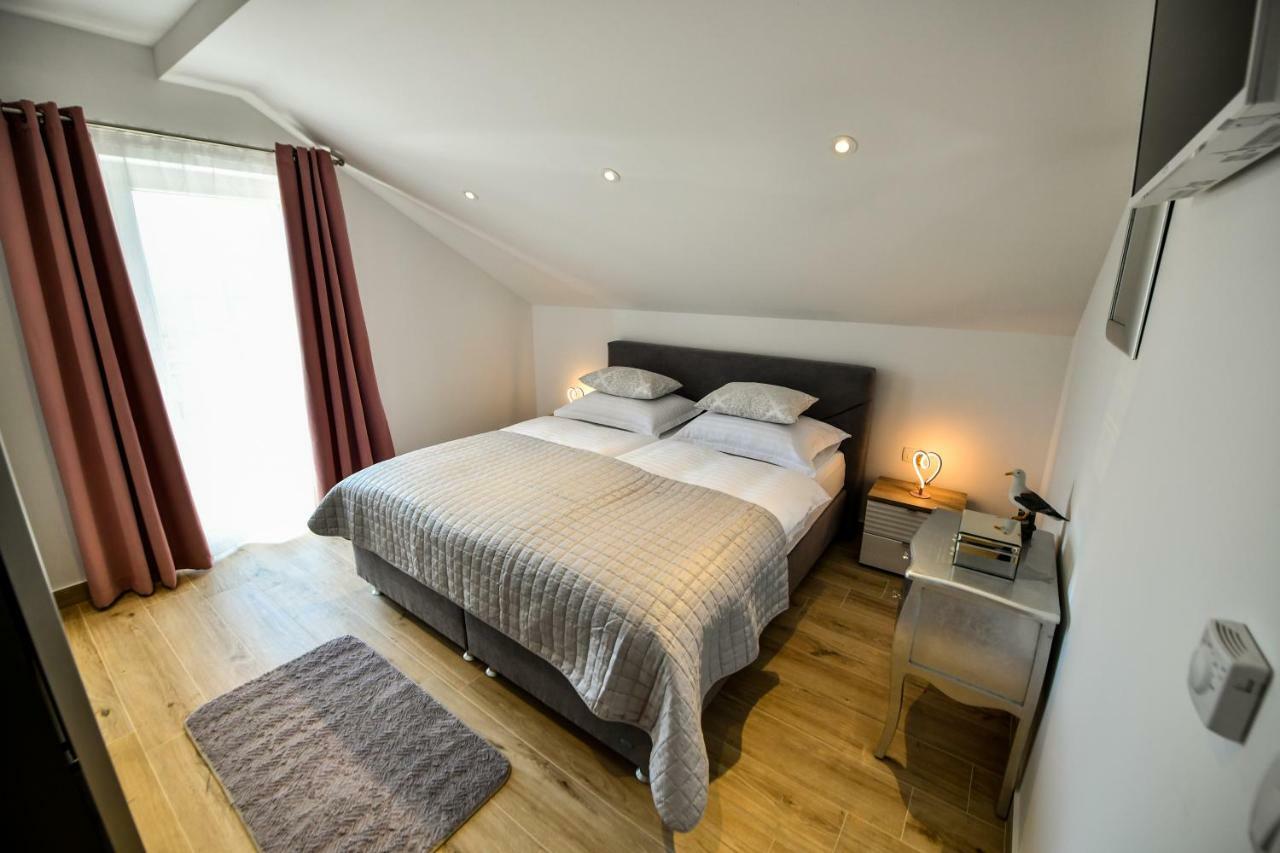 Cambi Lux Apartment Otok  Экстерьер фото